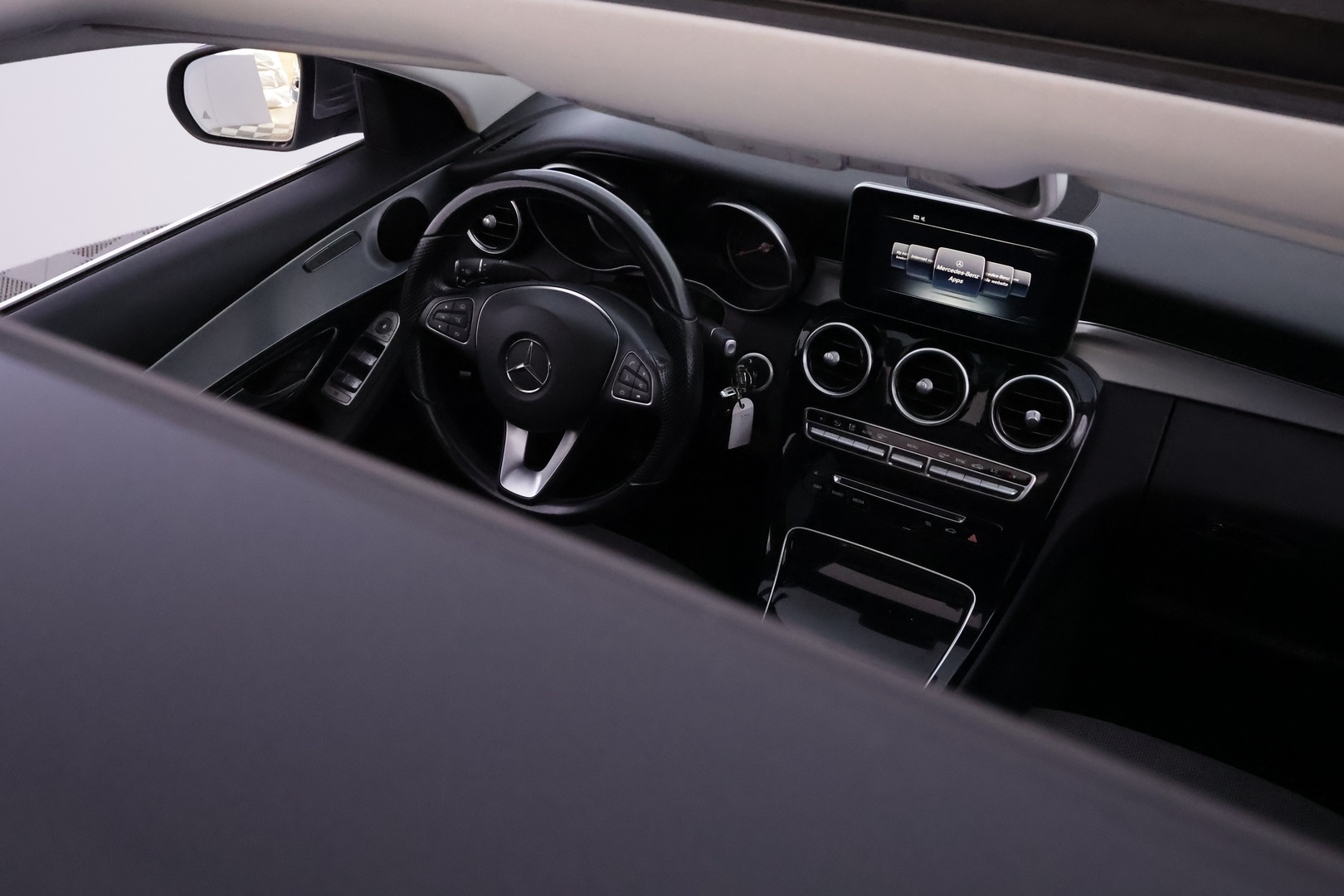 MERCEDES-BENZ C 2016