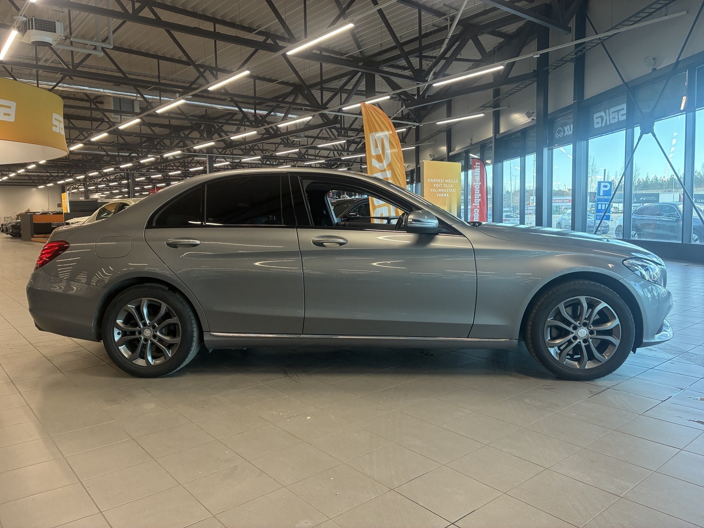 MERCEDES-BENZ C 2016