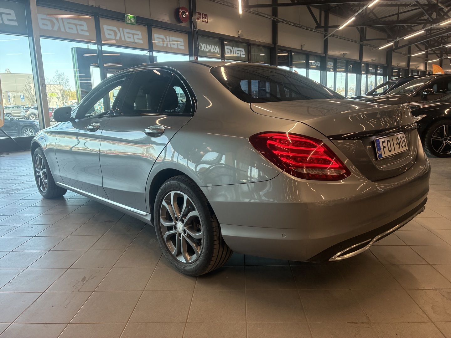 MERCEDES-BENZ C 2016