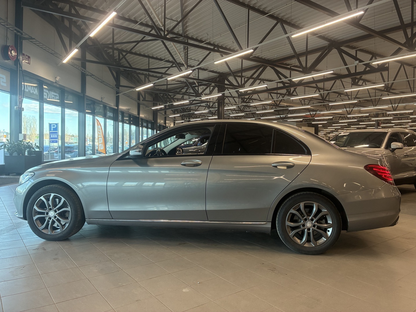 MERCEDES-BENZ C 2016