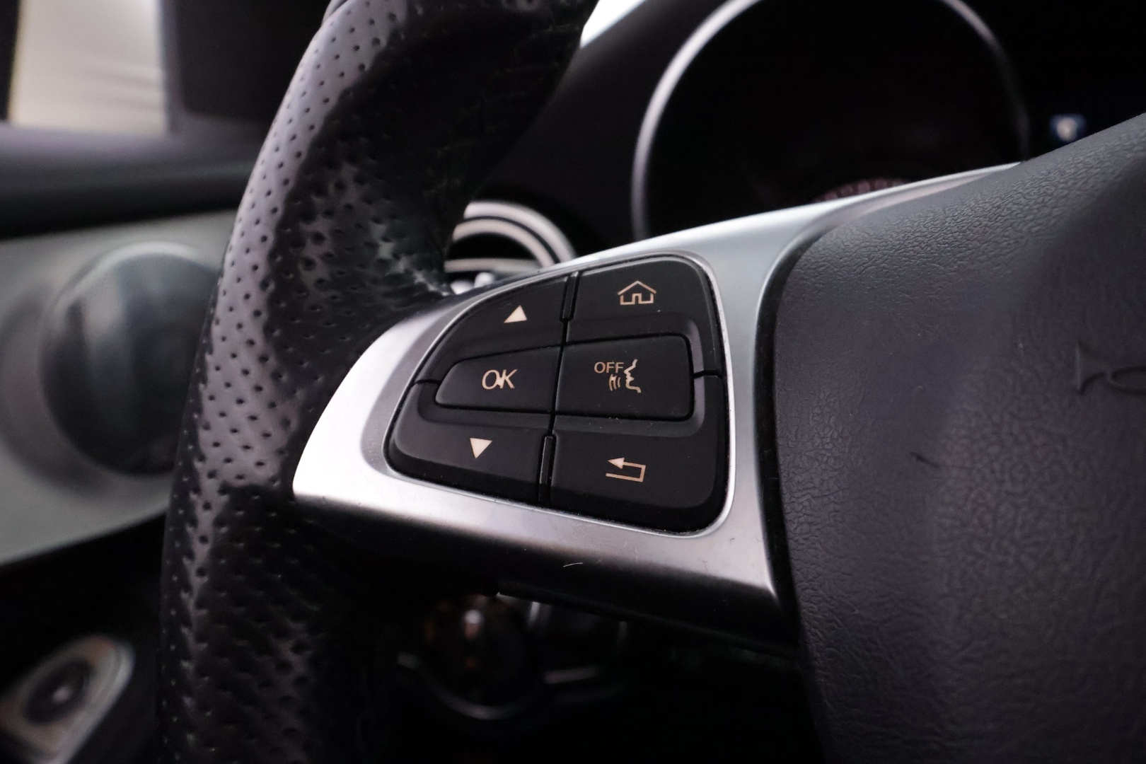 MERCEDES-BENZ GLC 2017