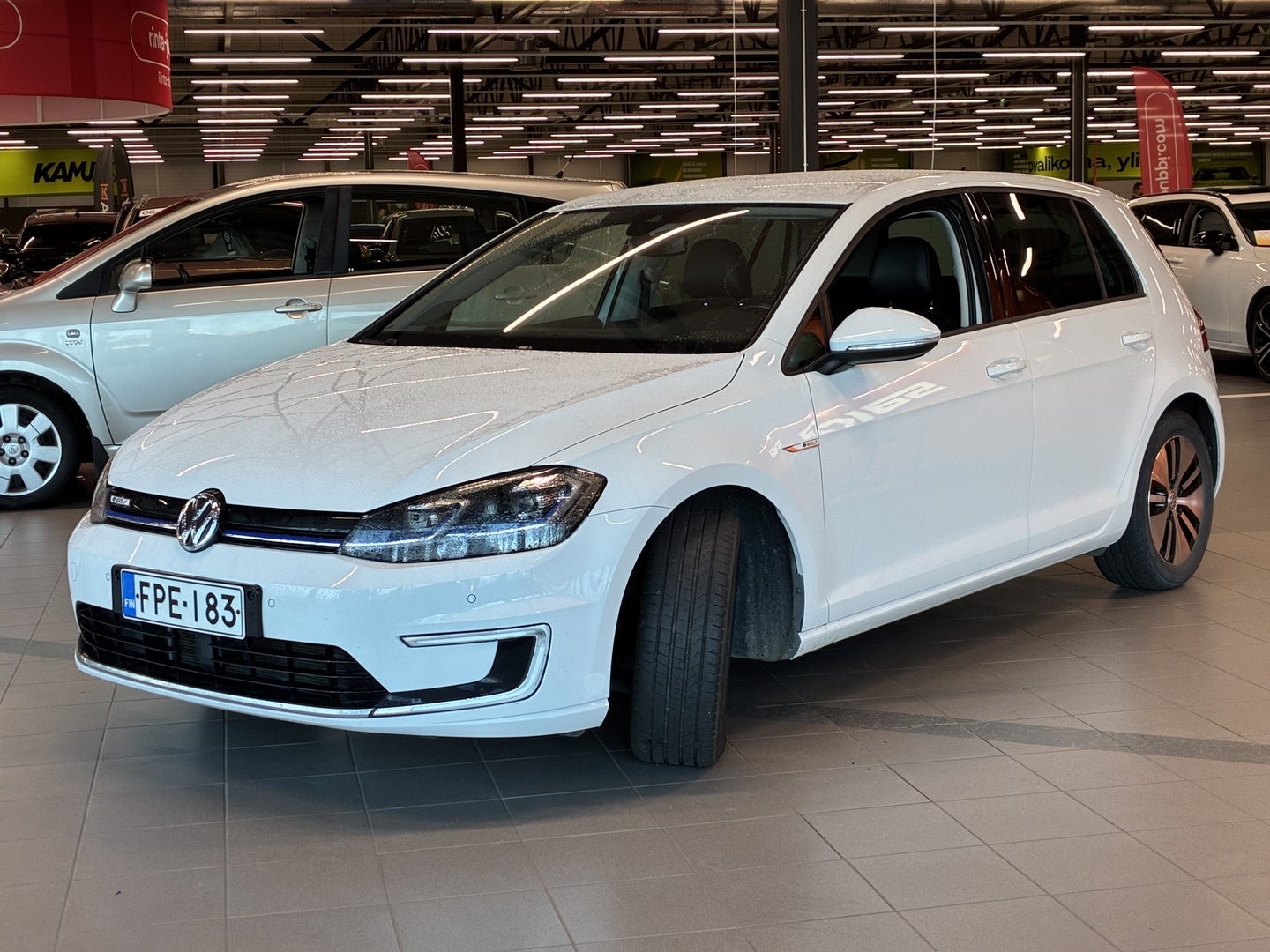 VOLKSWAGEN Golf 2018