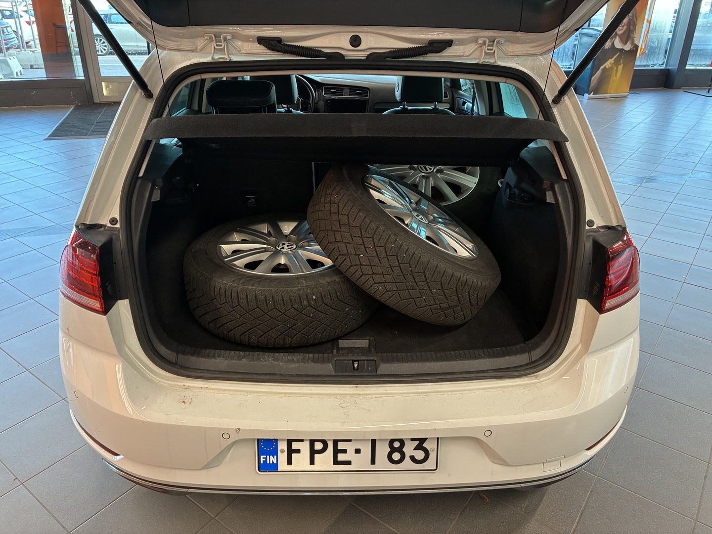VOLKSWAGEN Golf 2018