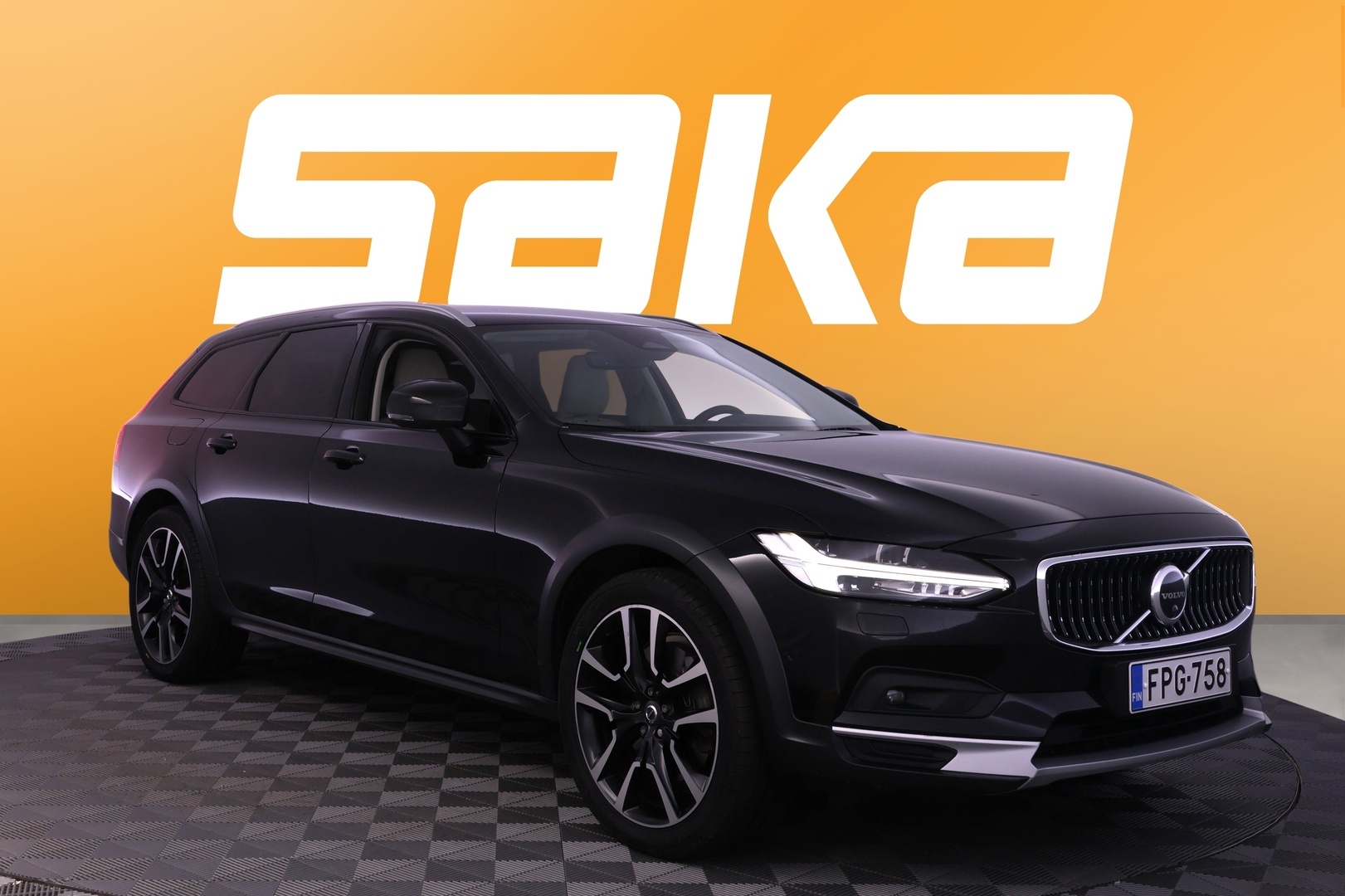 VOLVO V90 Cross Country 2023
