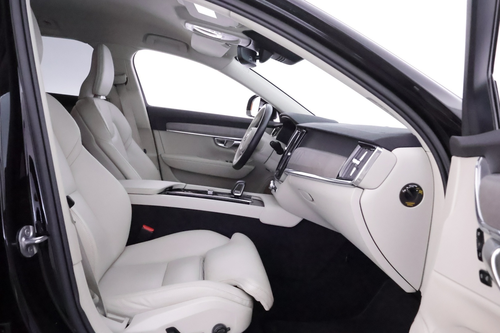 VOLVO V90 Cross Country 2023