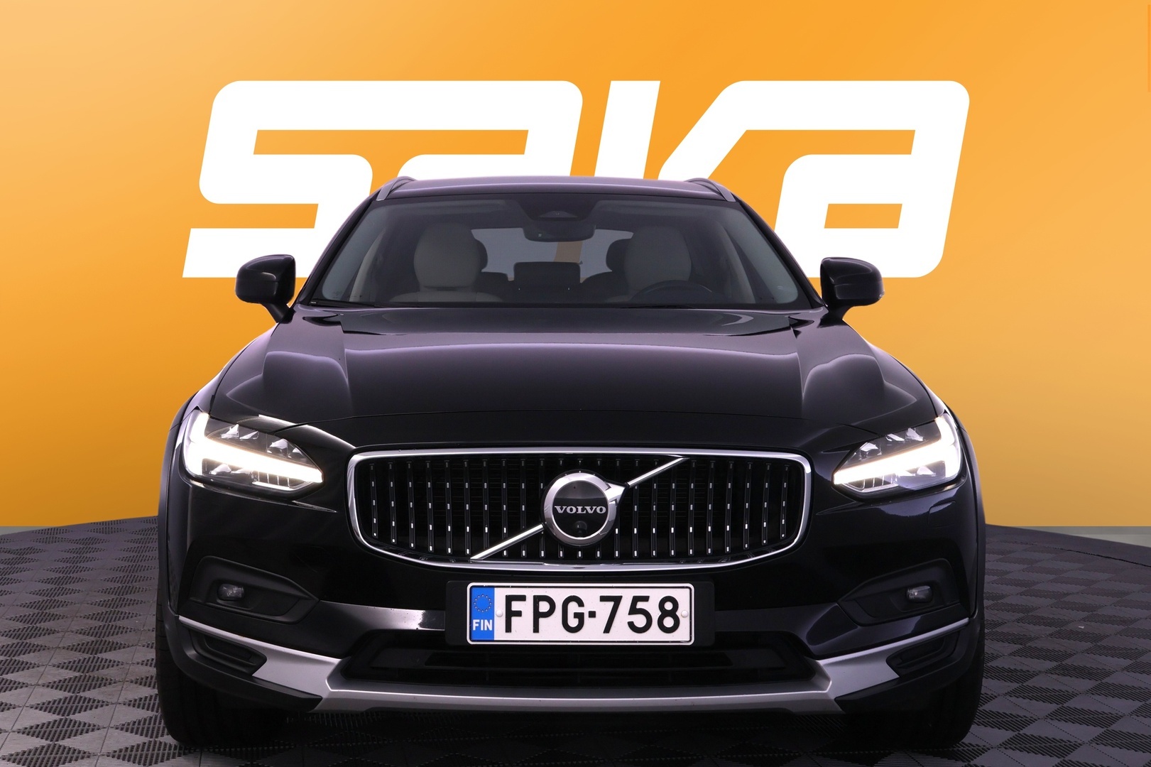 VOLVO V90 Cross Country 2023