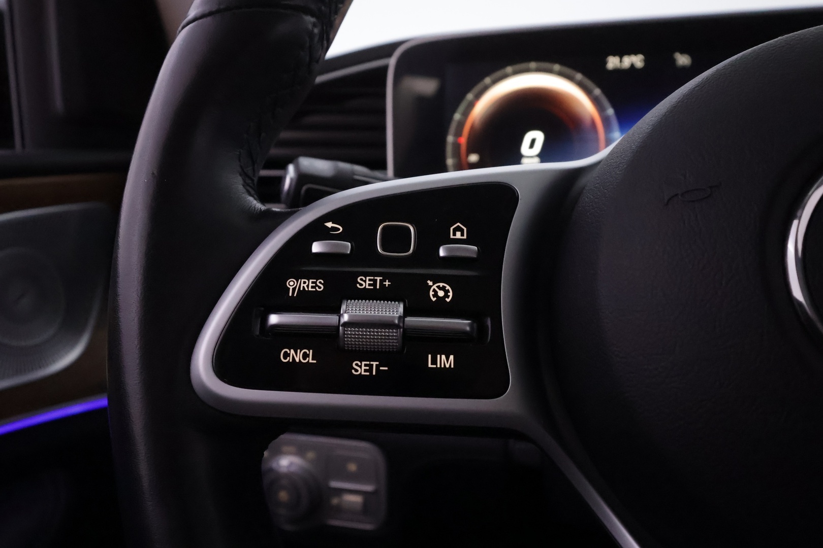 MERCEDES-BENZ GLE 2021