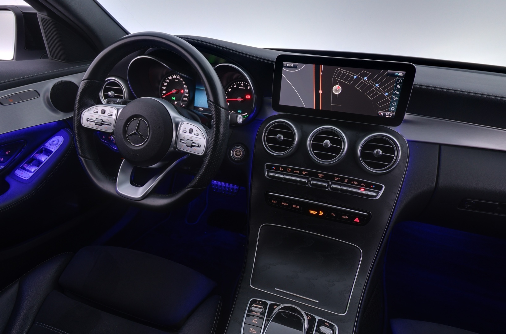 MERCEDES-BENZ C 2020