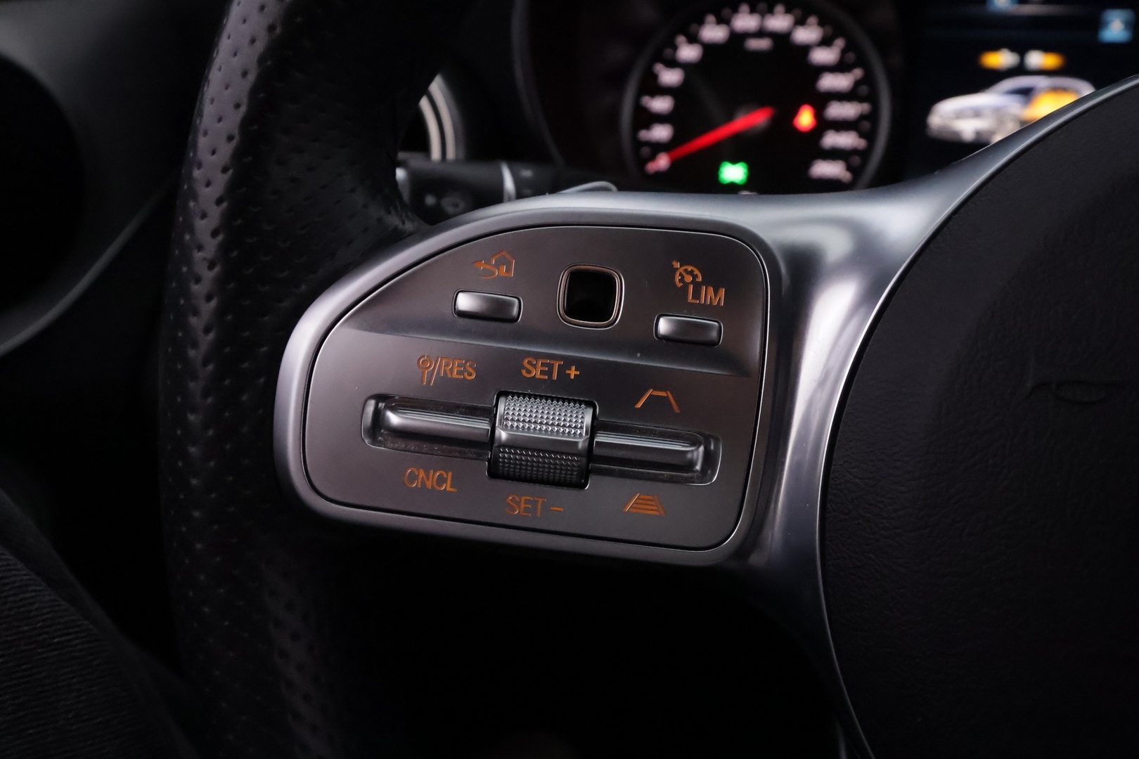 MERCEDES-BENZ C 2020