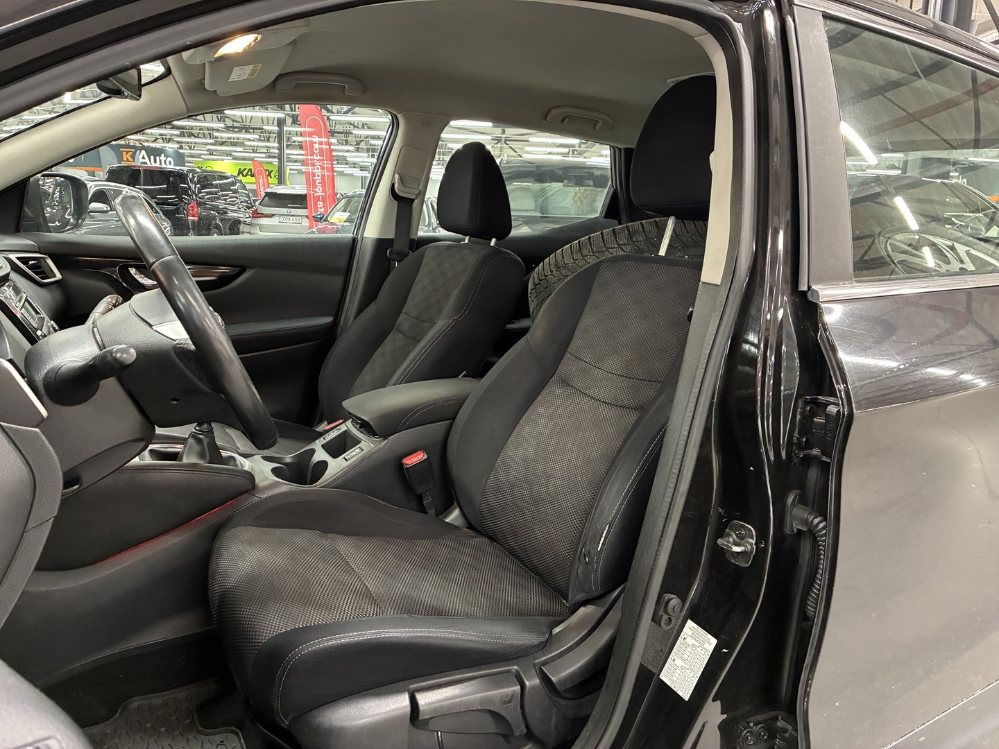 NISSAN Qashqai 2015