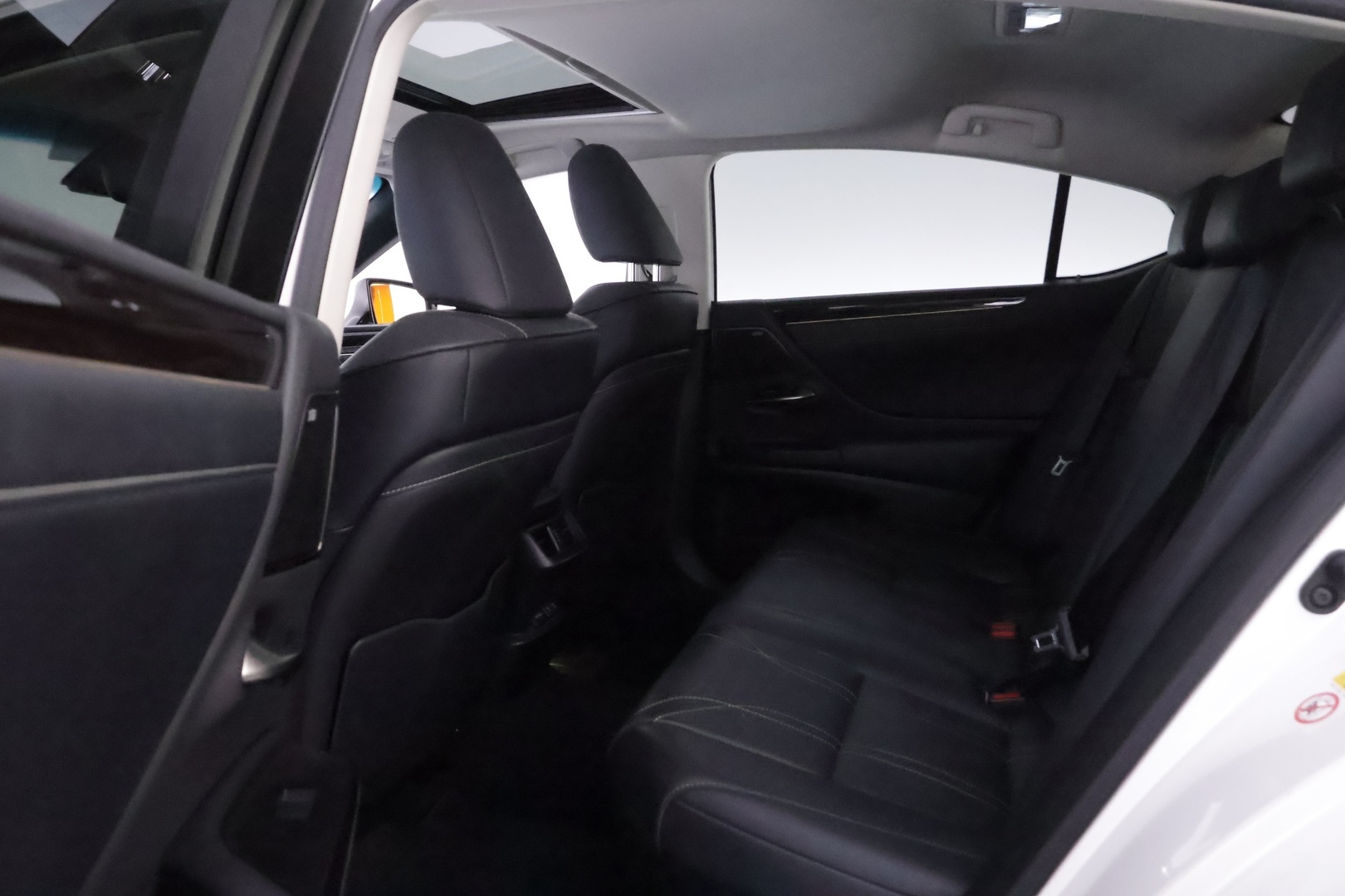 LEXUS ES 2019