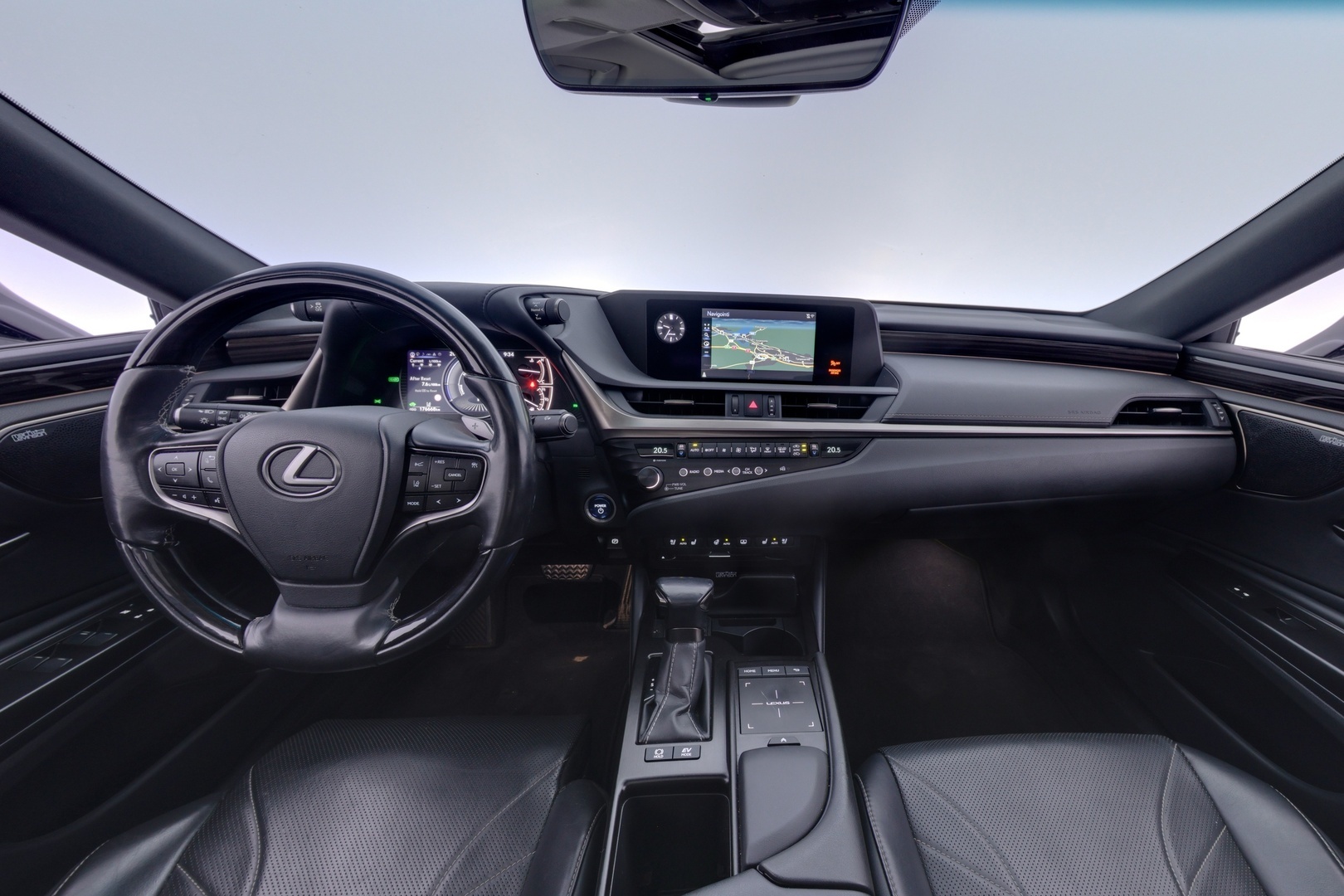 LEXUS ES 2019
