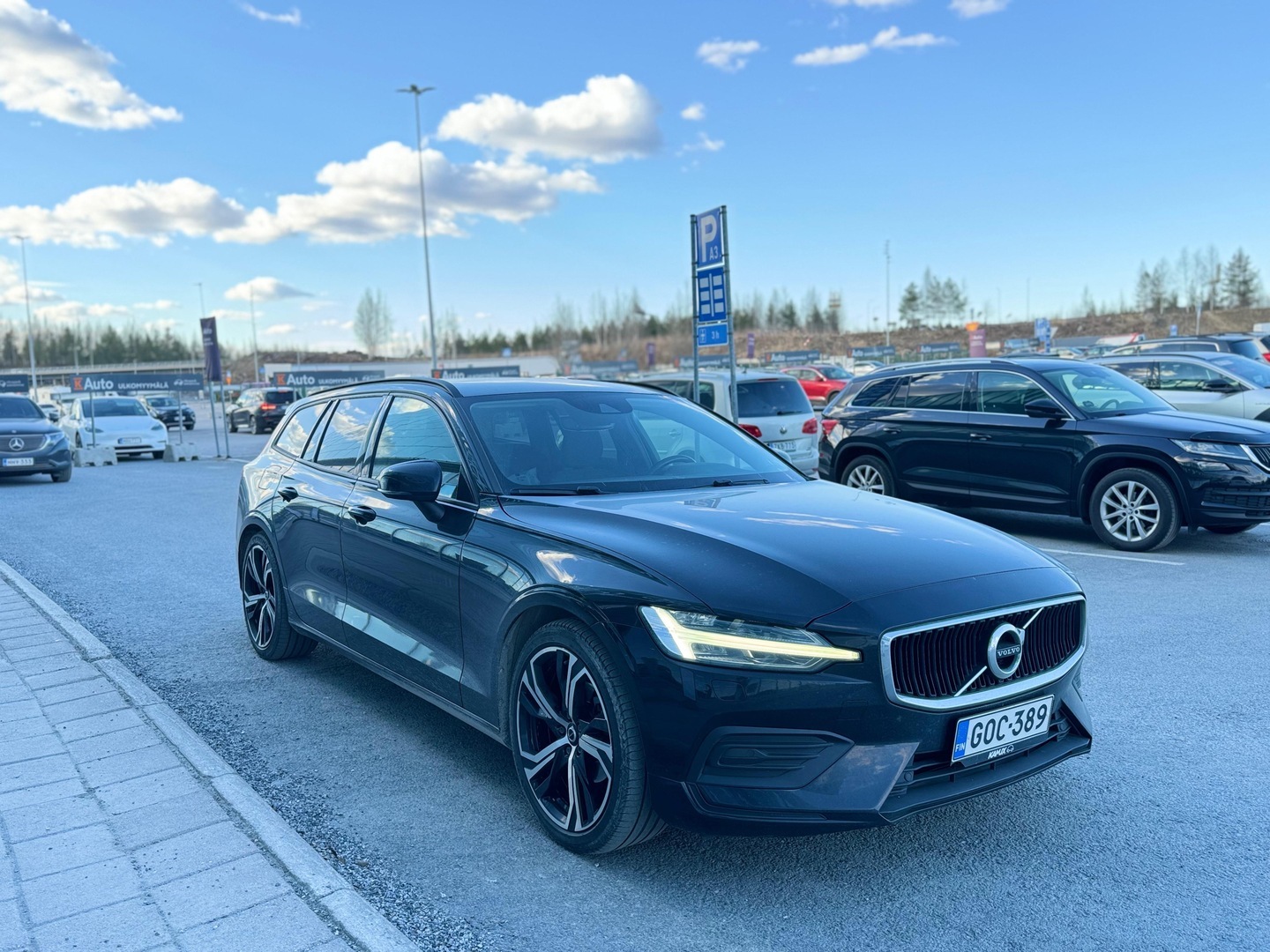 VOLVO V60 2019