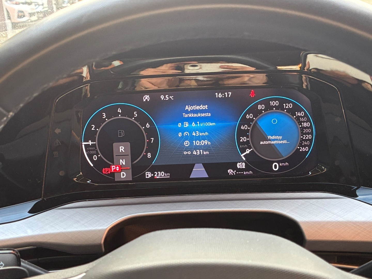 VOLKSWAGEN Golf 2024