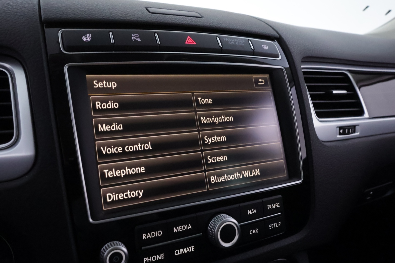 VOLKSWAGEN Touareg 2015