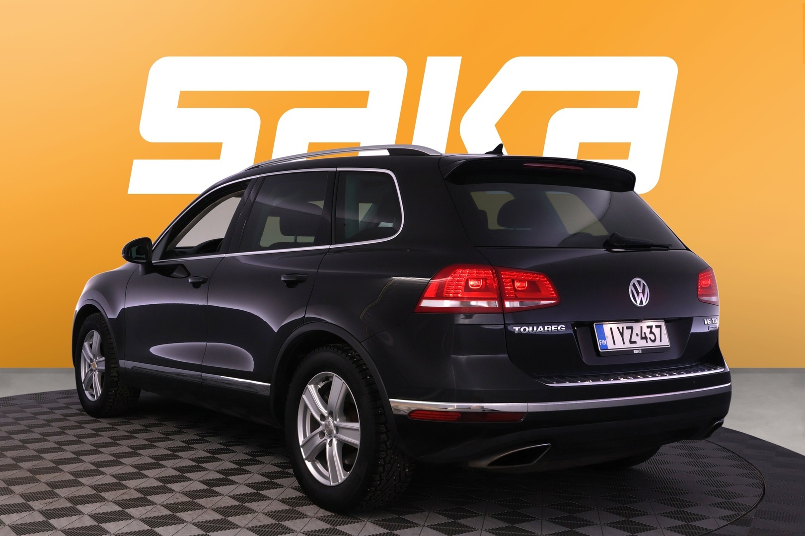 VOLKSWAGEN Touareg 2015