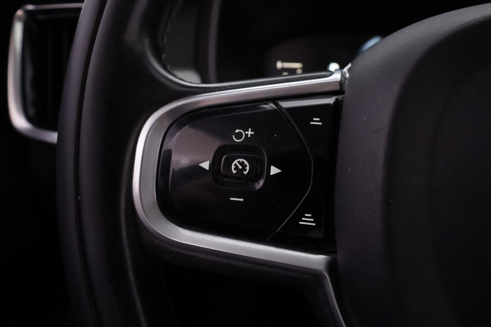 VOLVO V90 2017