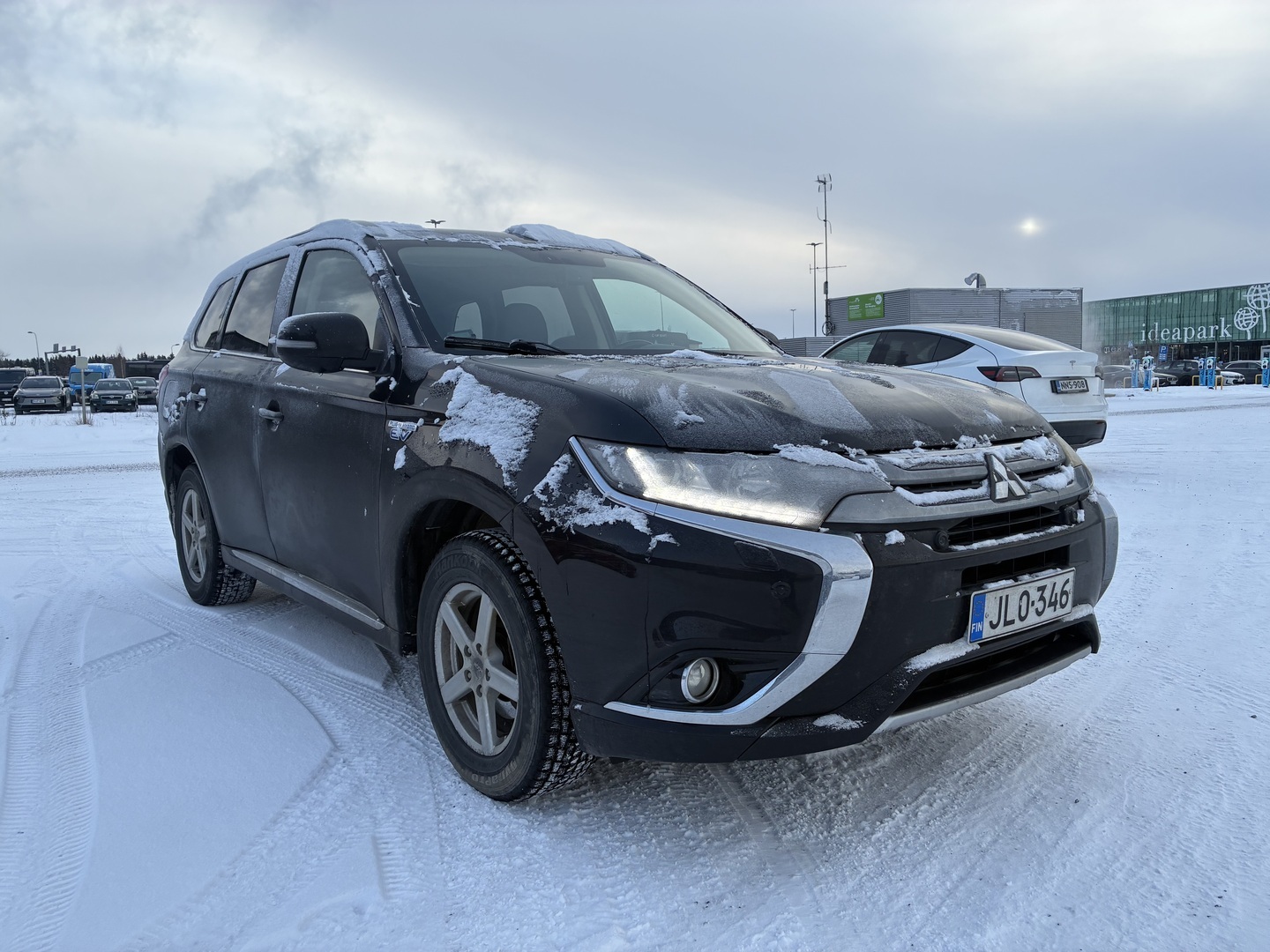 MITSUBISHI OUTLANDER PHEV 2016