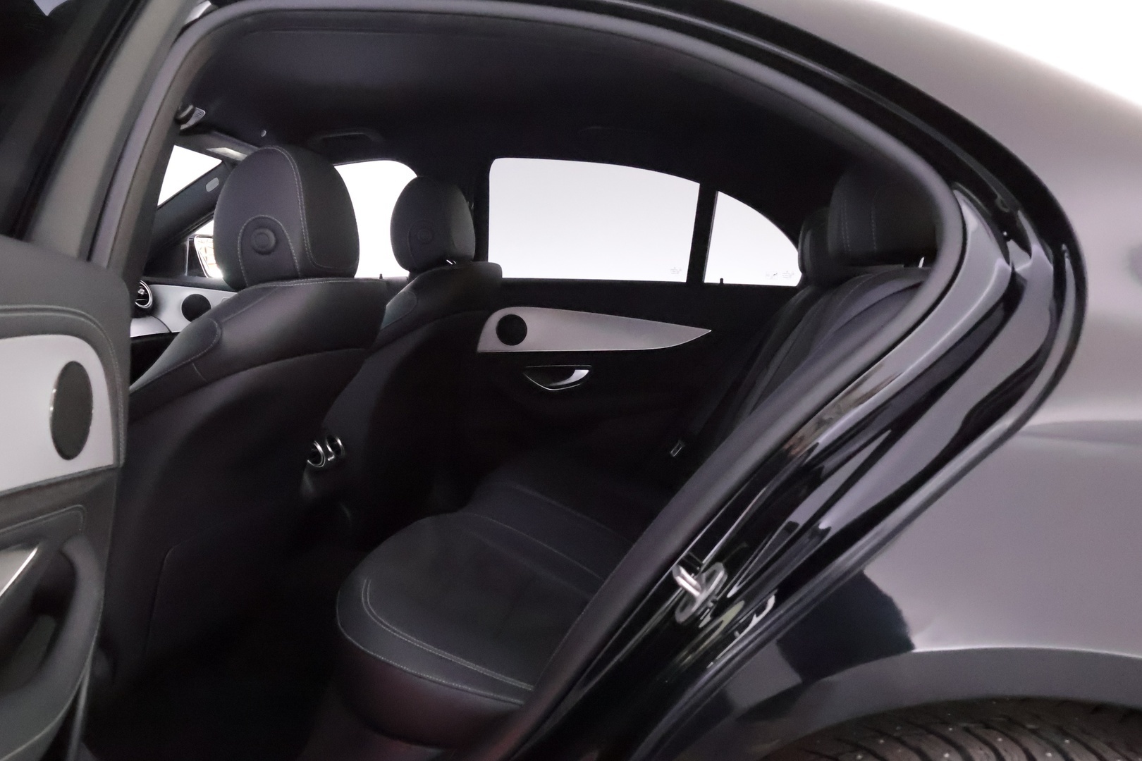 MERCEDES-BENZ E 2022