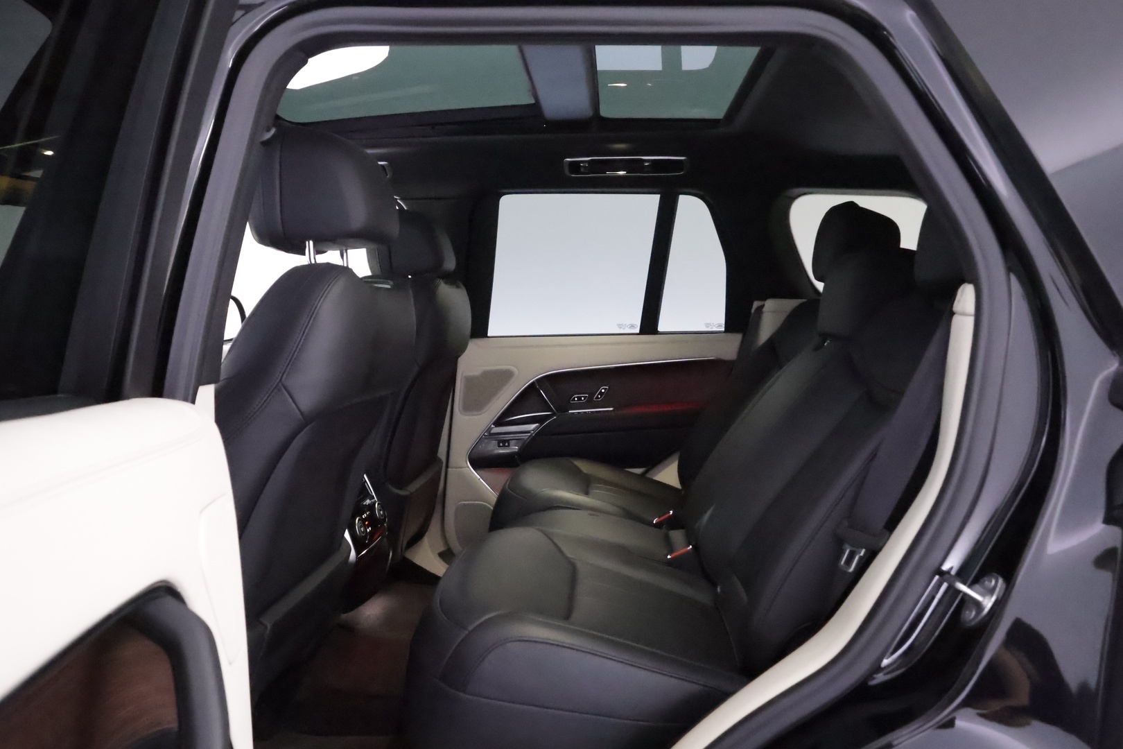 LAND ROVER Range Rover 2023
