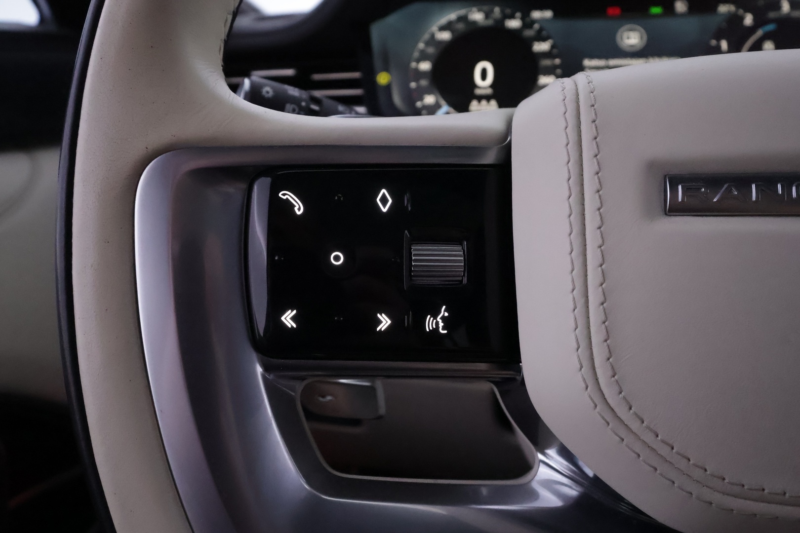 LAND ROVER Range Rover 2023