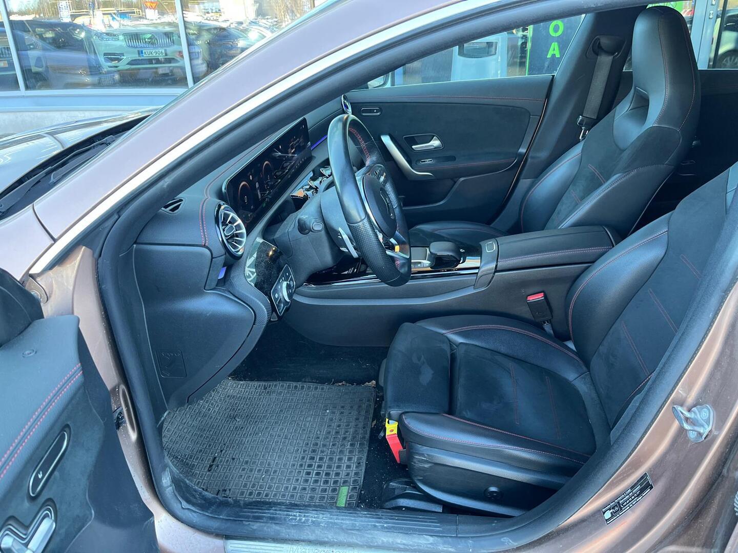 MERCEDES-BENZ CLA 2022