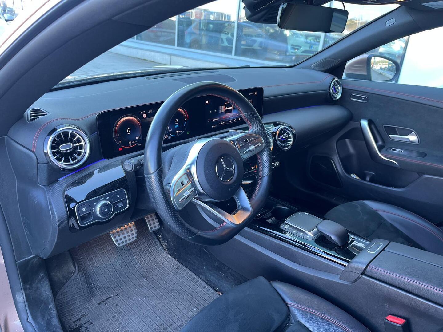 MERCEDES-BENZ CLA 2022