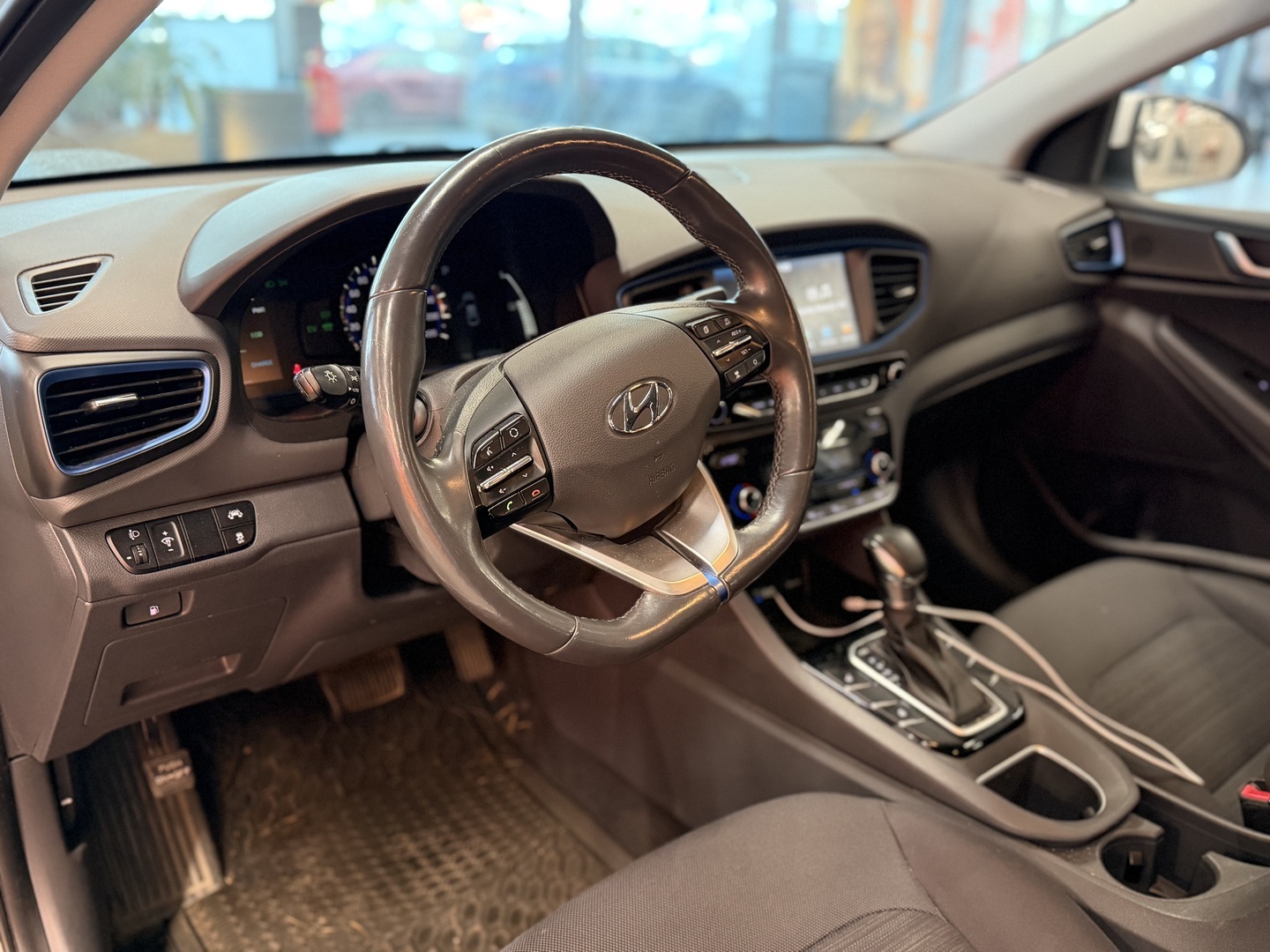 HYUNDAI IONIQ hybrid 2017