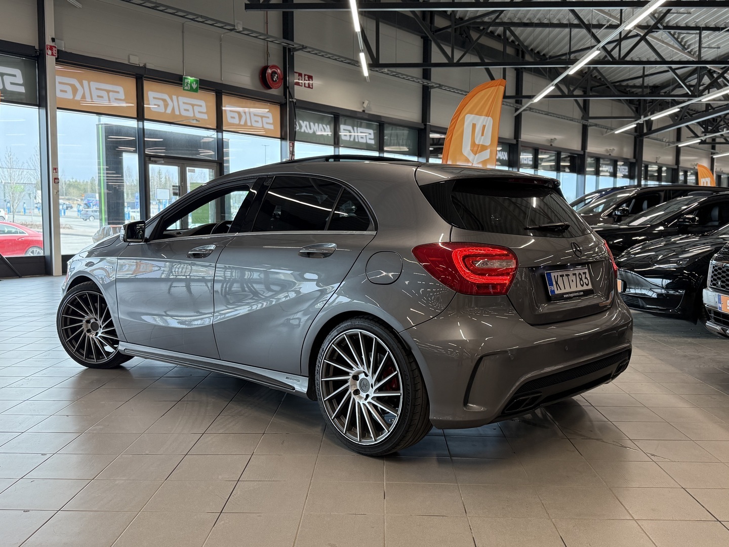 MERCEDES-BENZ A 2013