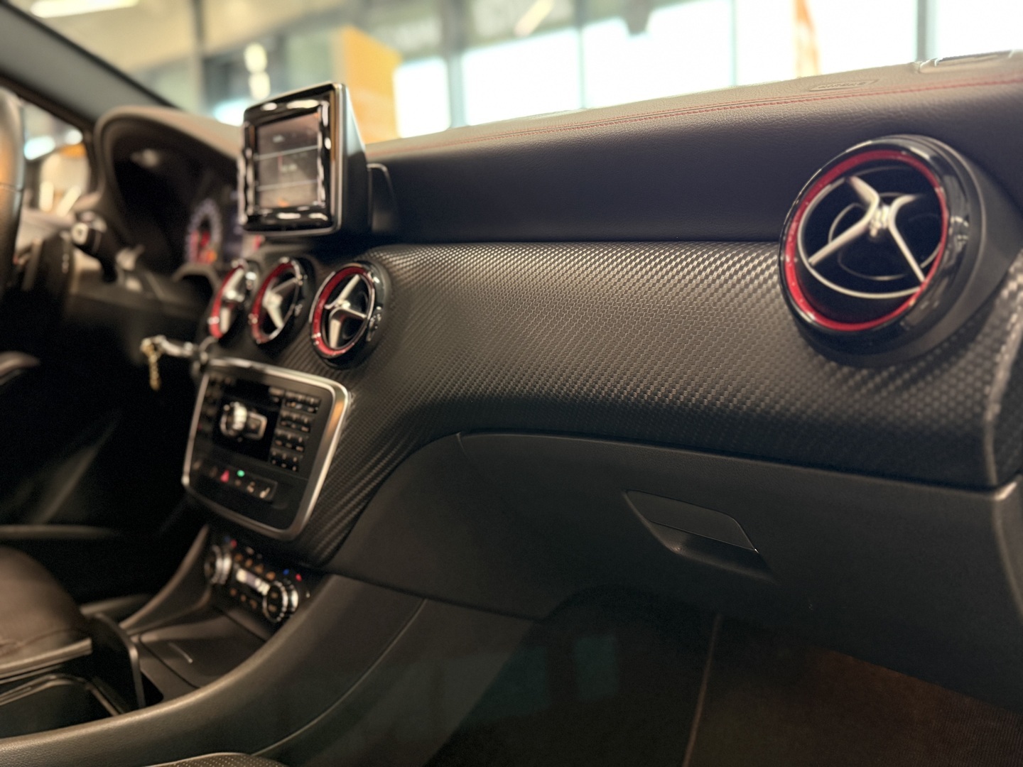 MERCEDES-BENZ A 2013