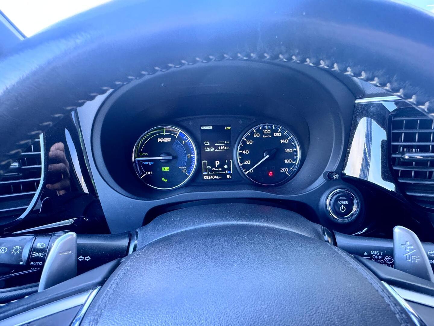 MITSUBISHI Outlander PHEV 2020