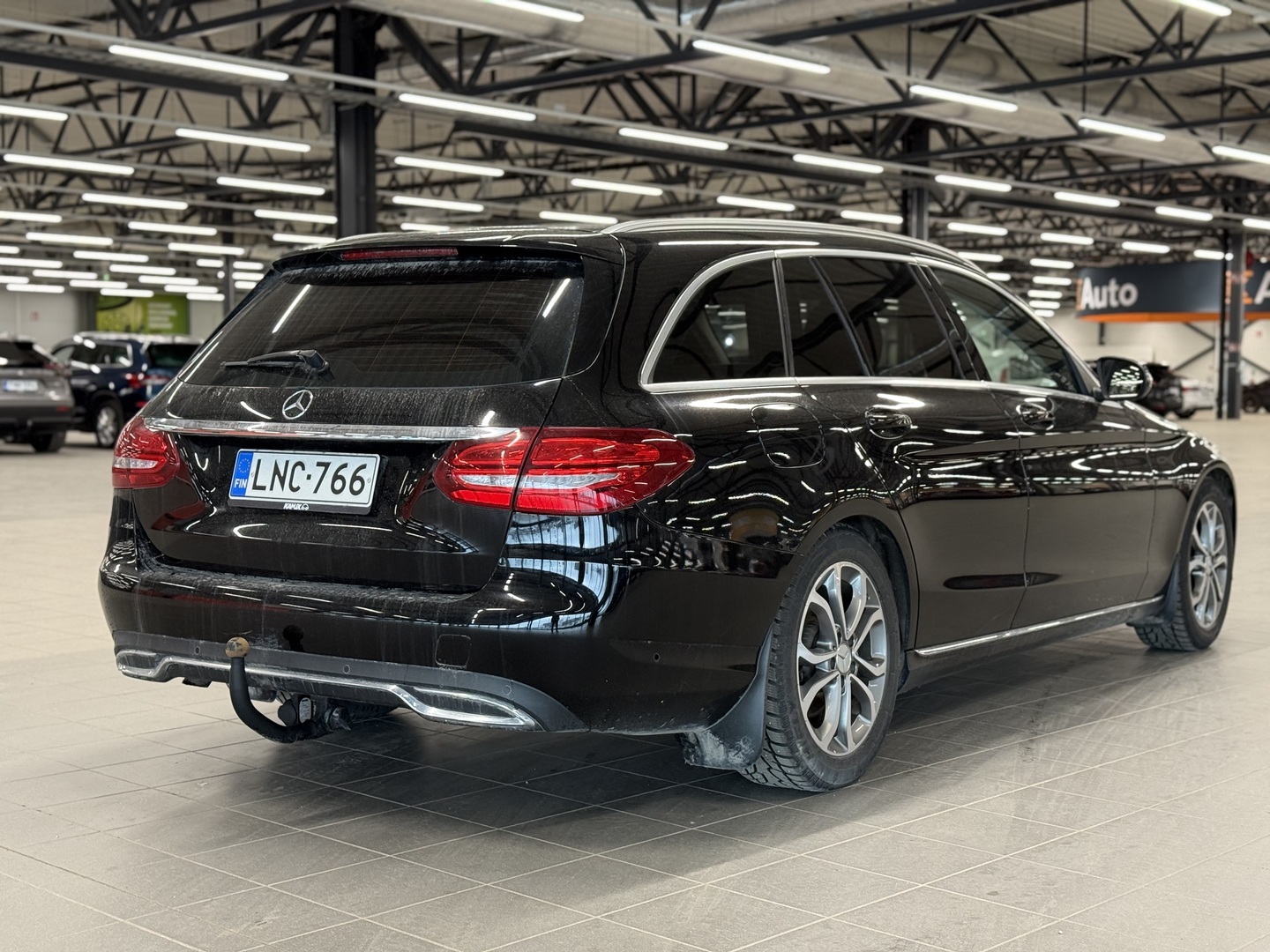 MERCEDES-BENZ C 2016