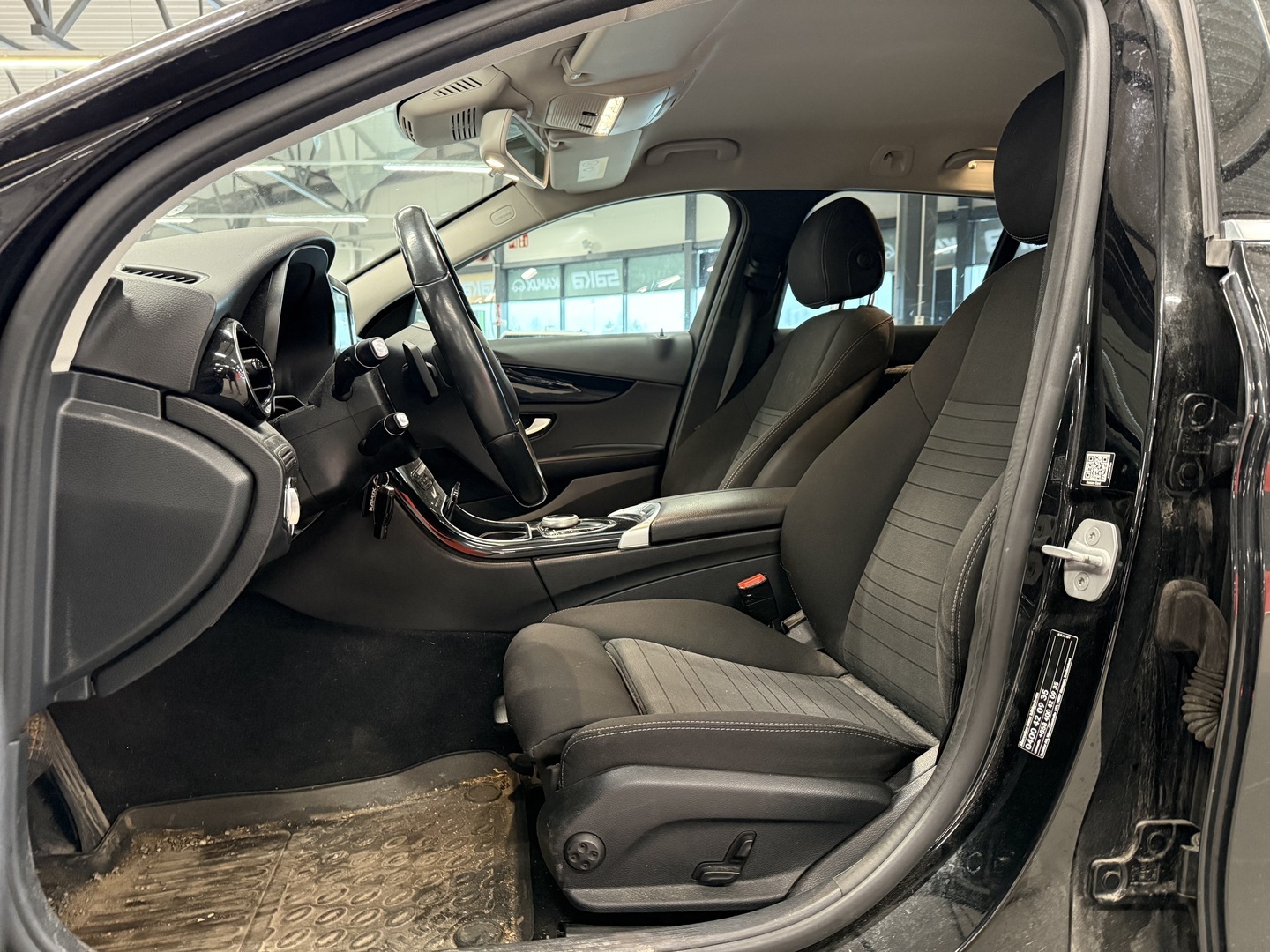 MERCEDES-BENZ C 2016