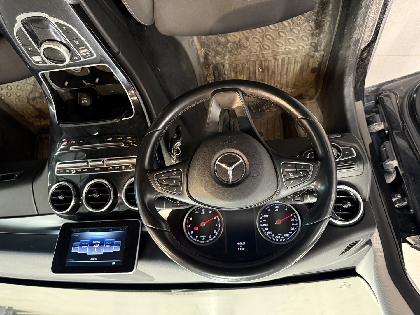 MERCEDES-BENZ C 2016