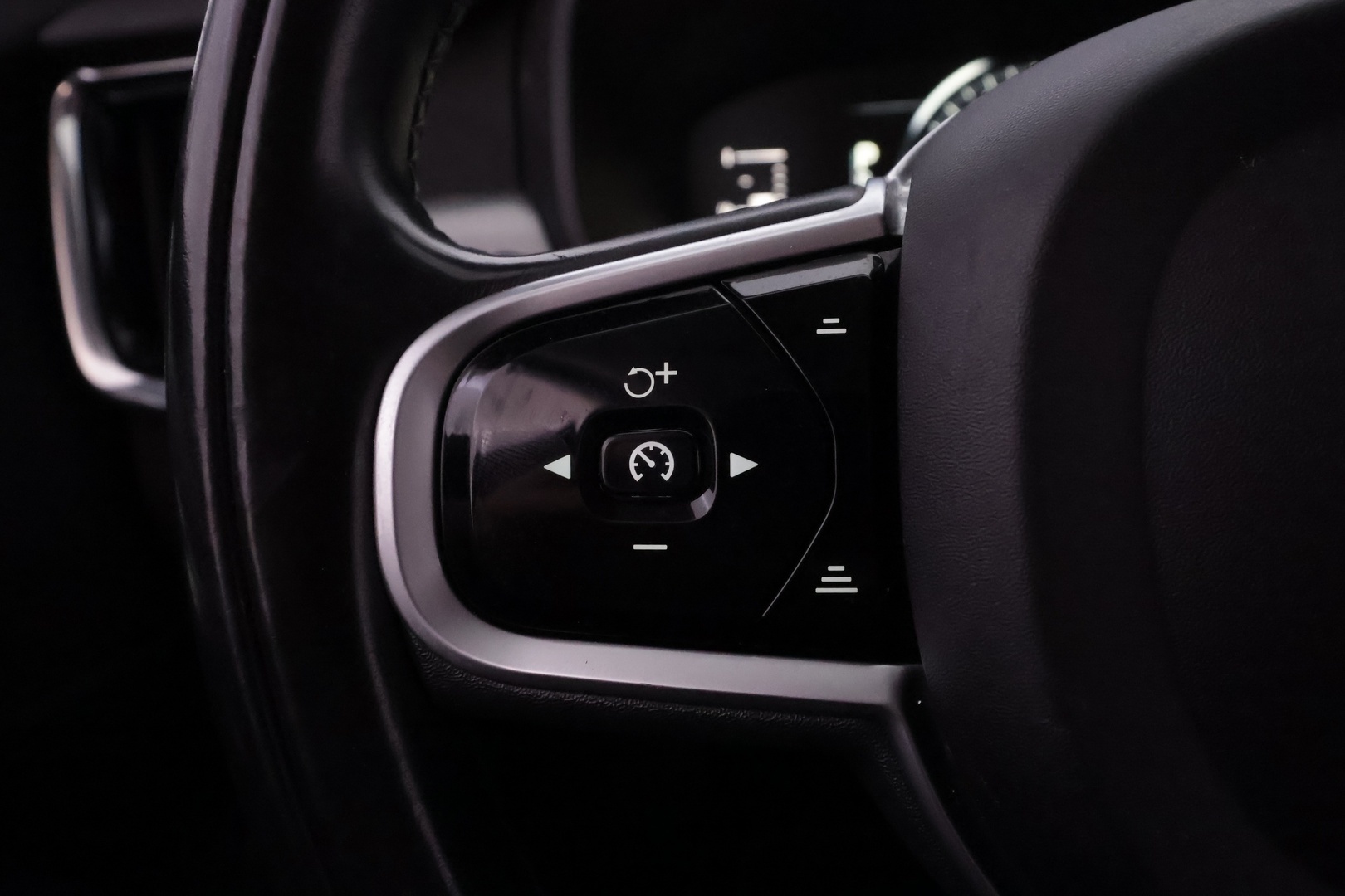 VOLVO V90 2018