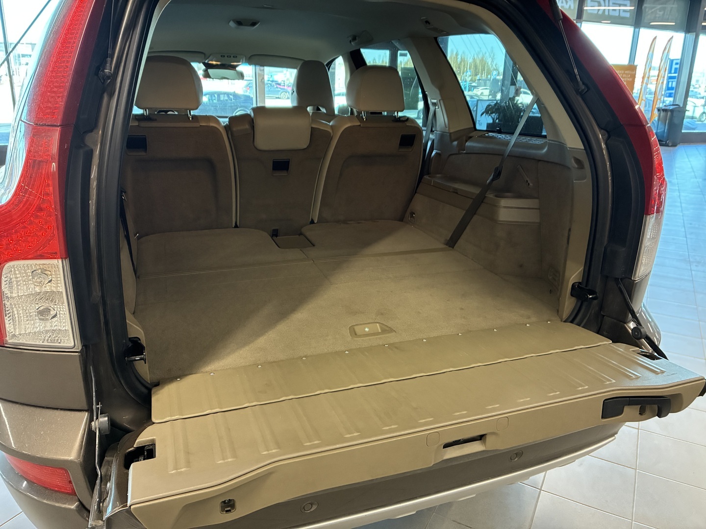 VOLVO XC90 2012