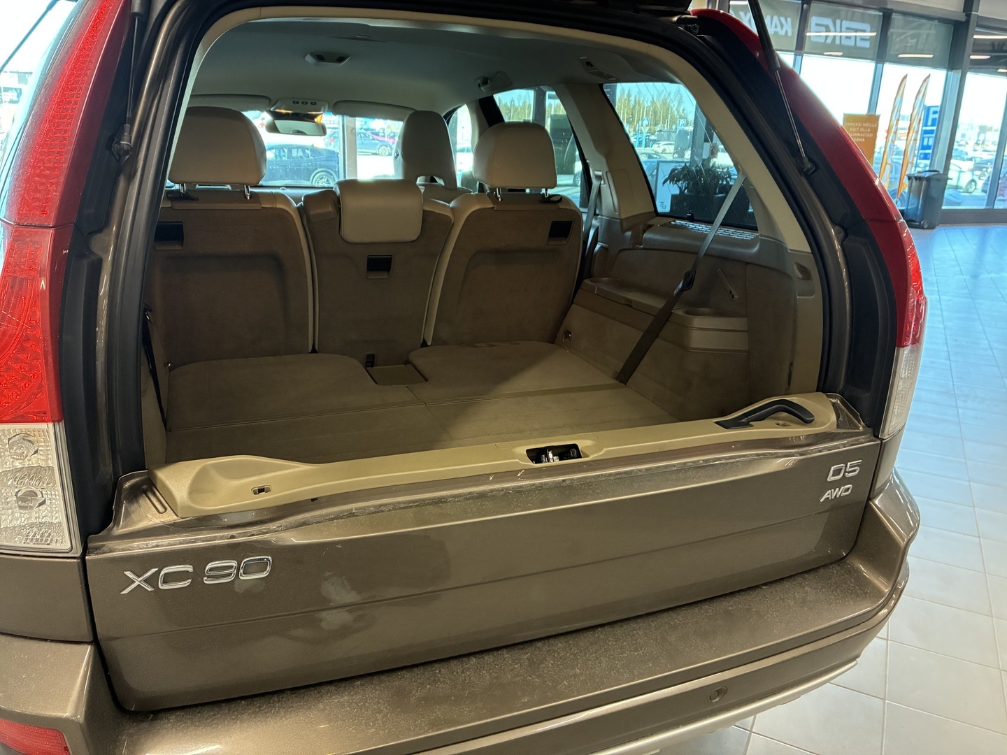 VOLVO XC90 2012