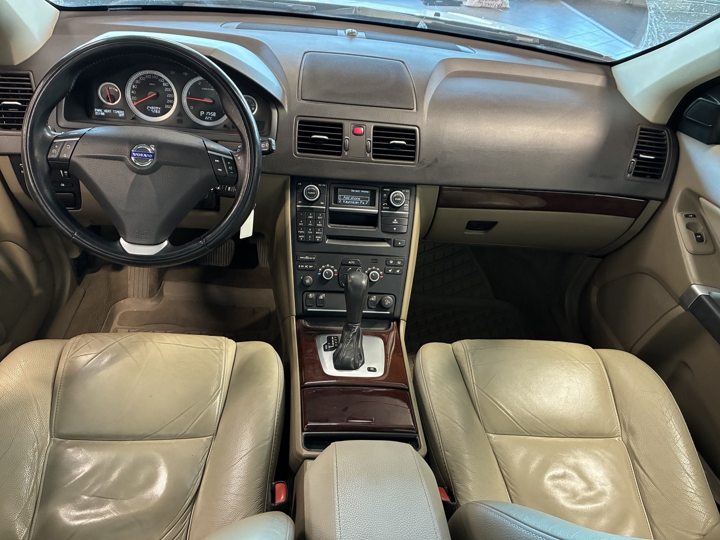 VOLVO XC90 2012