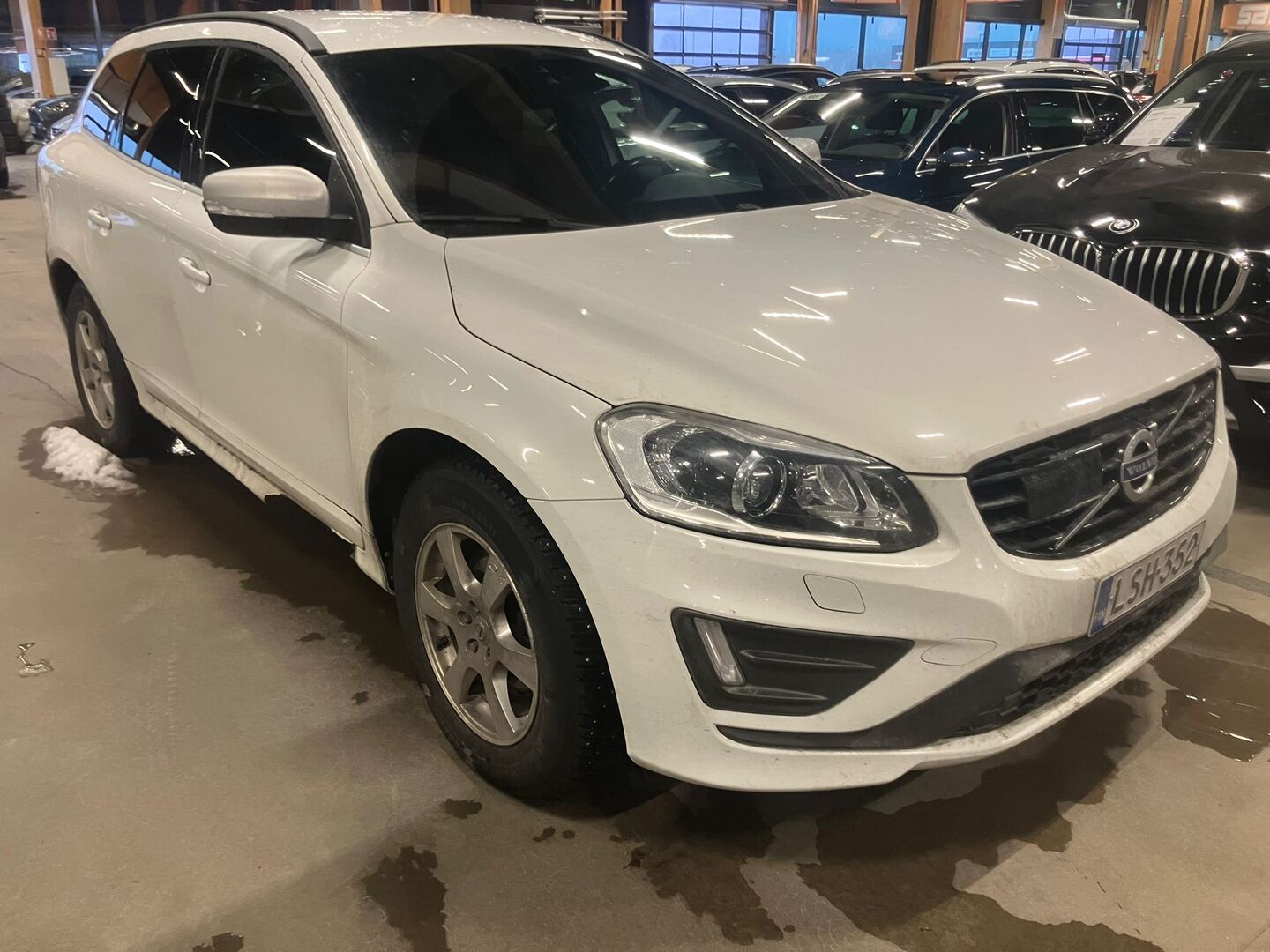 VOLVO XC60 2017