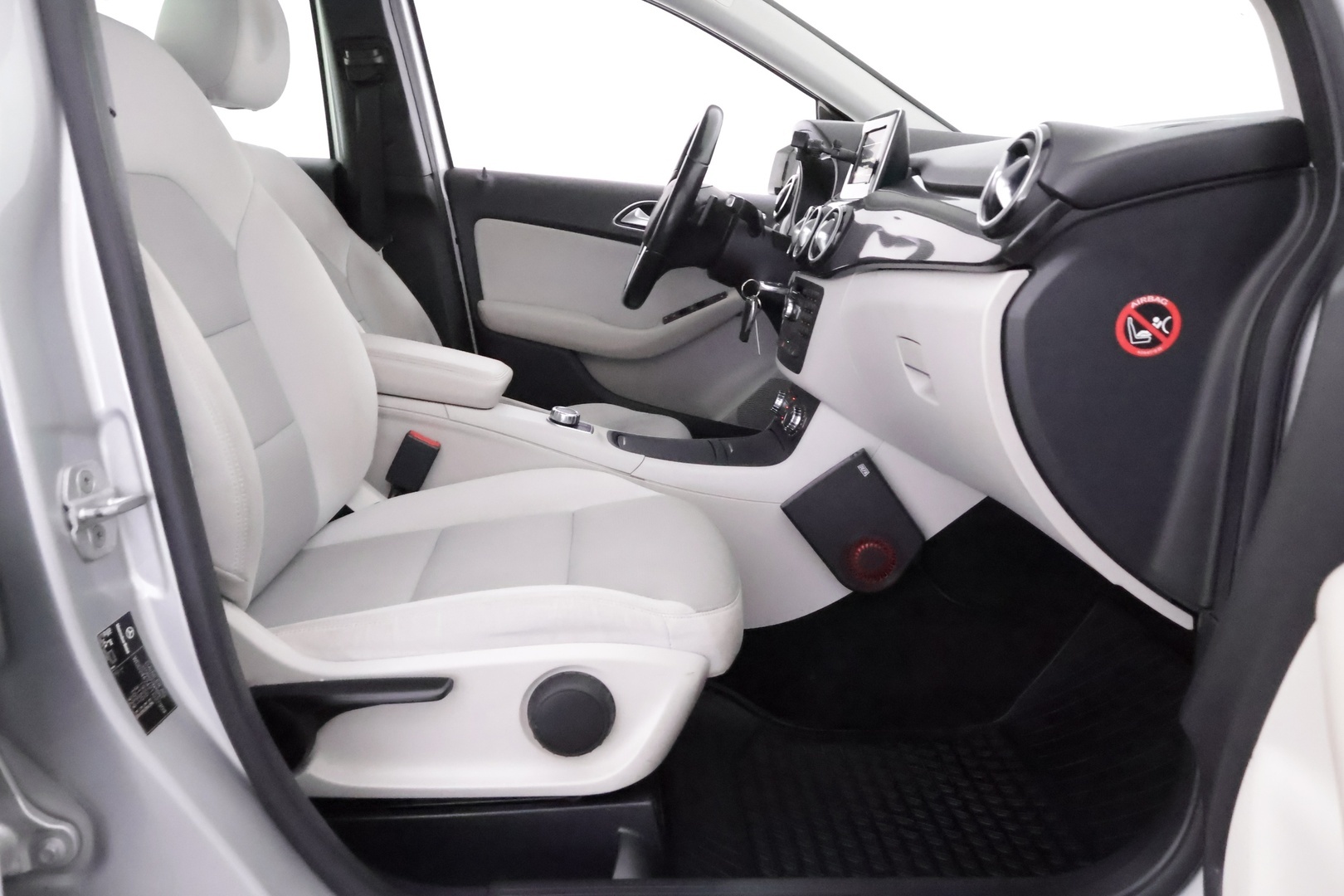 MERCEDES-BENZ B 2012