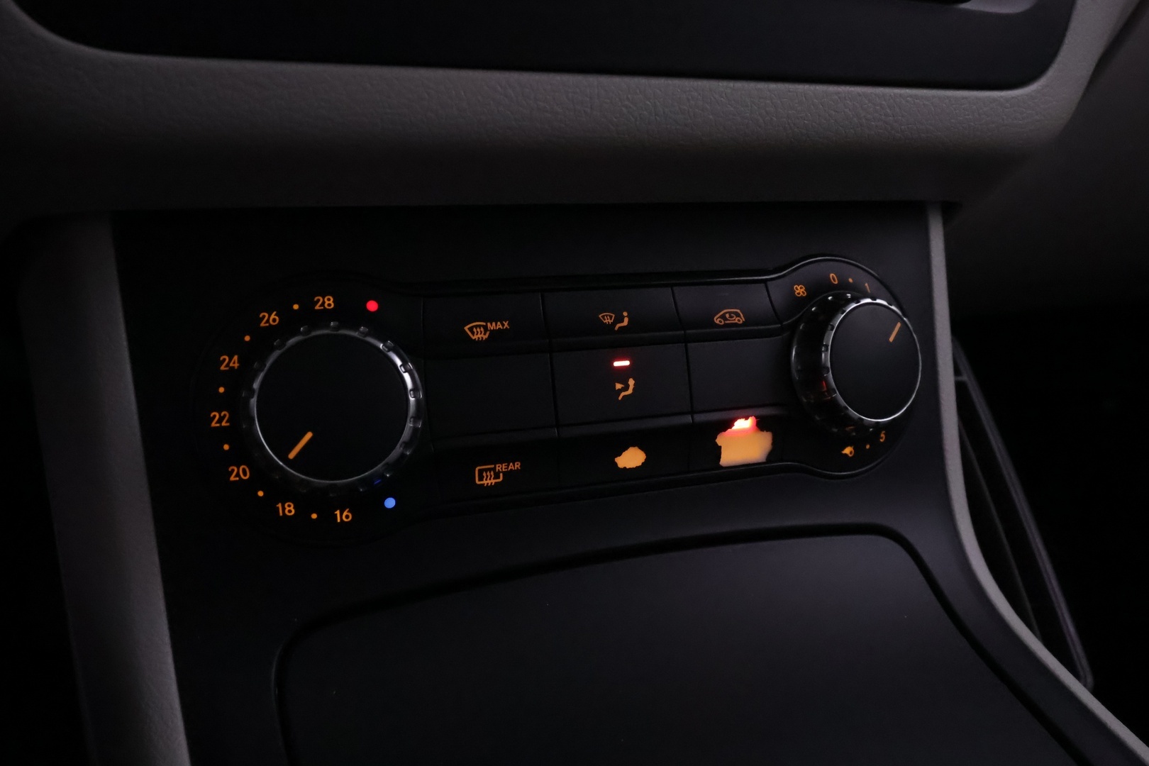 MERCEDES-BENZ B 2012