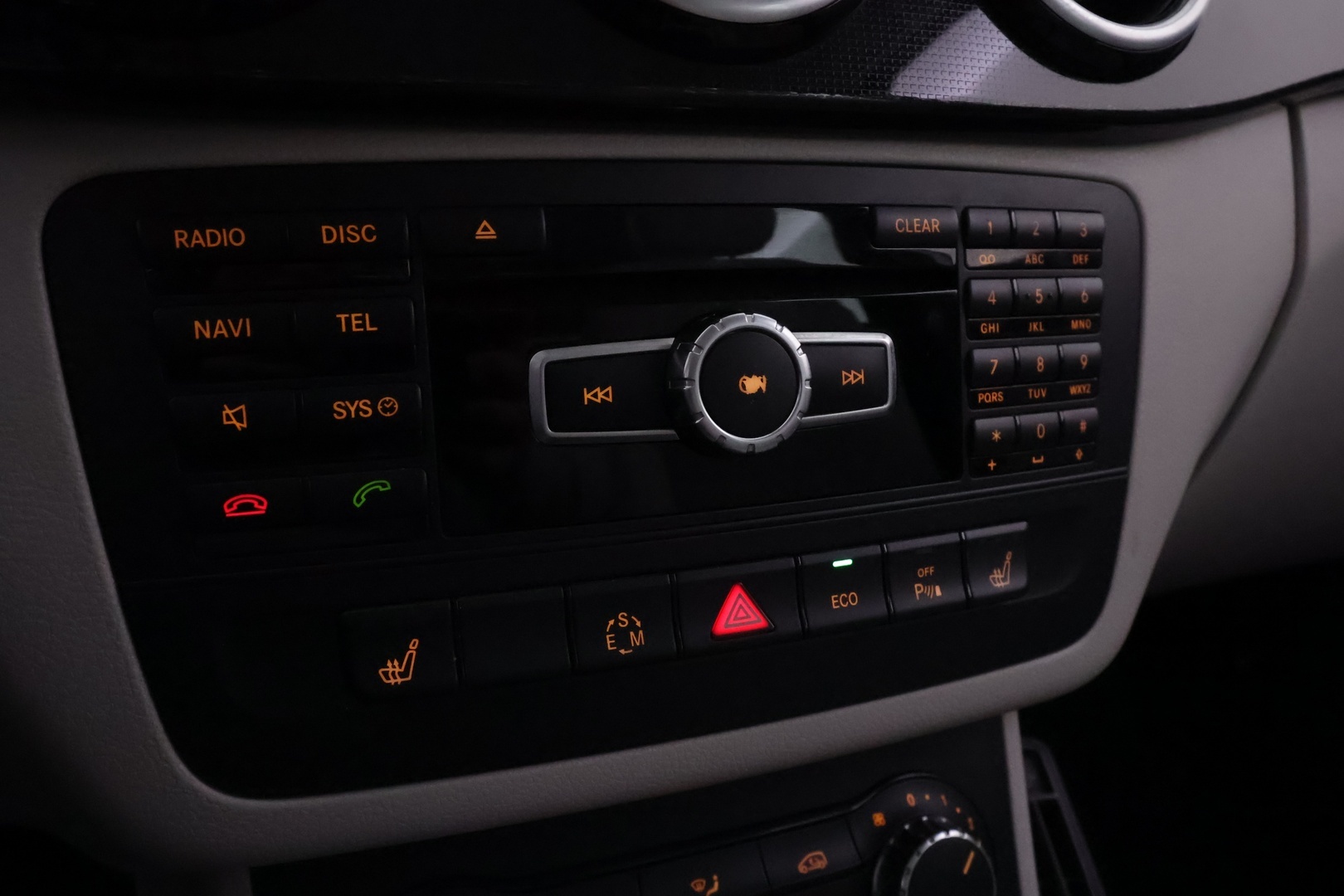 MERCEDES-BENZ B 2012