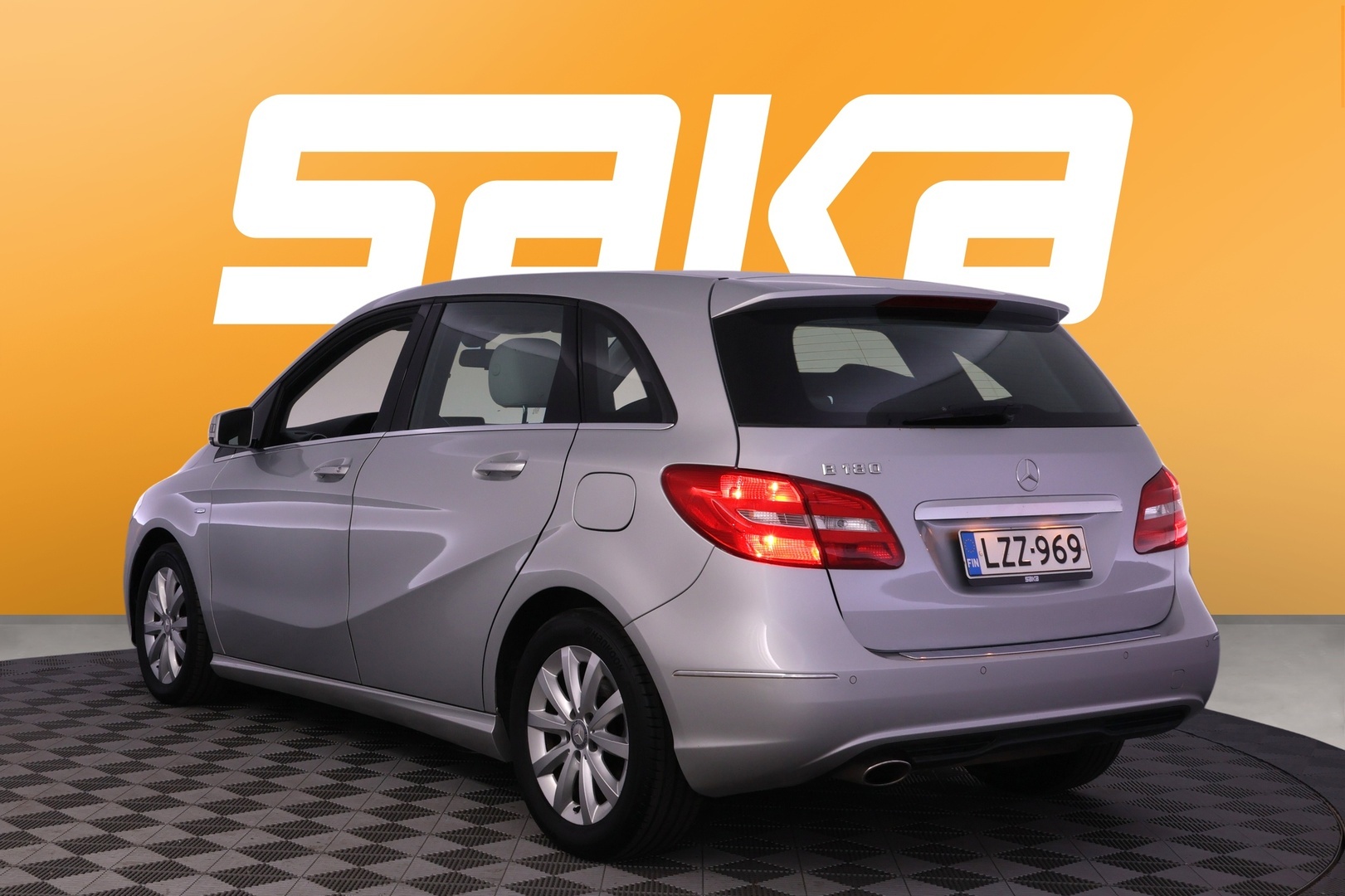 MERCEDES-BENZ B 2012