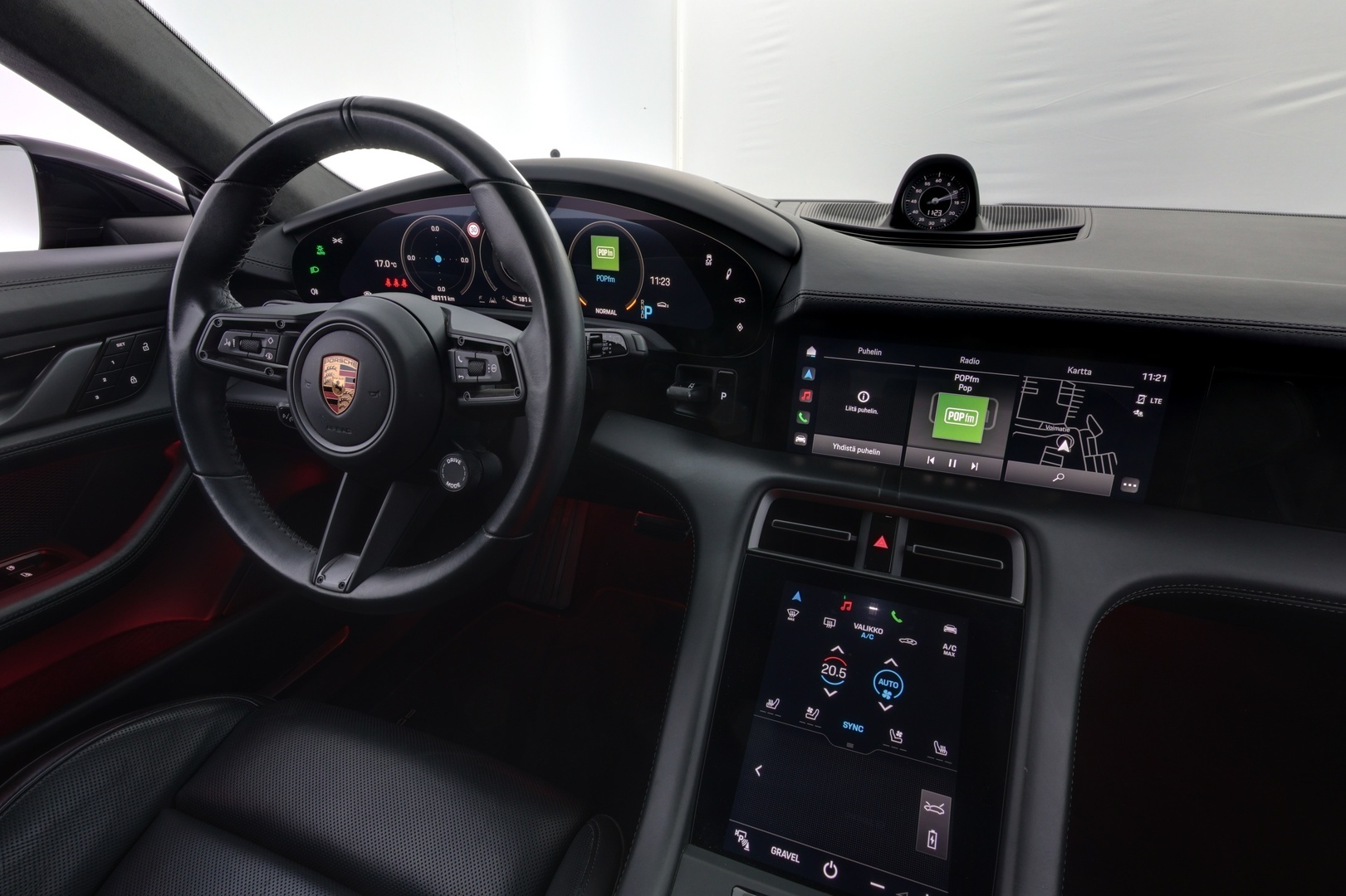PORSCHE Taycan 2023