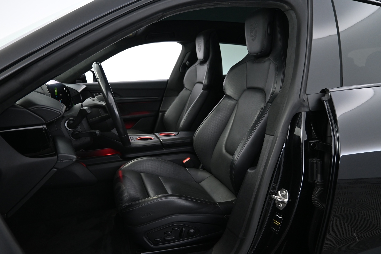 PORSCHE Taycan 2023