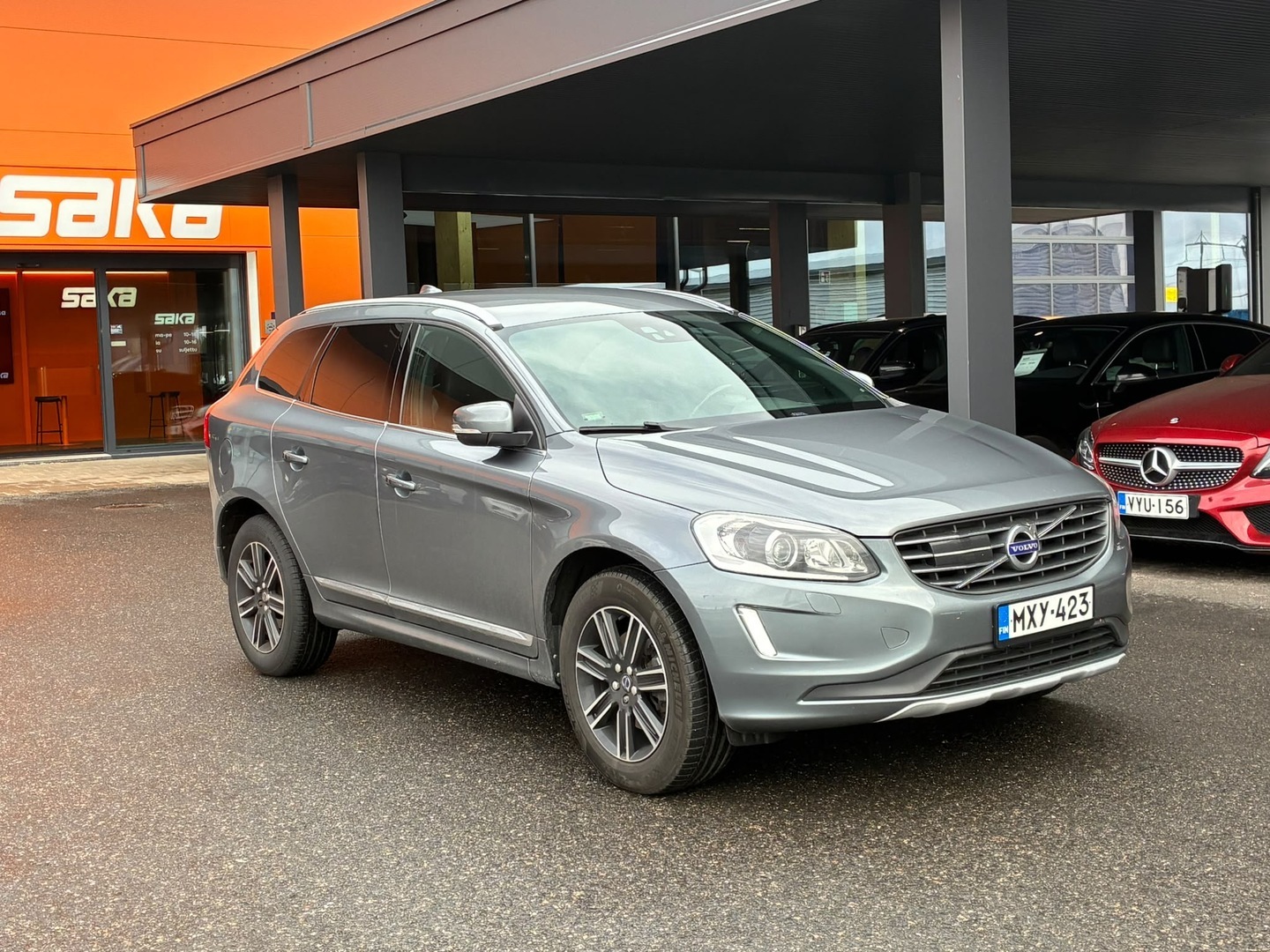 VOLVO XC60 2017