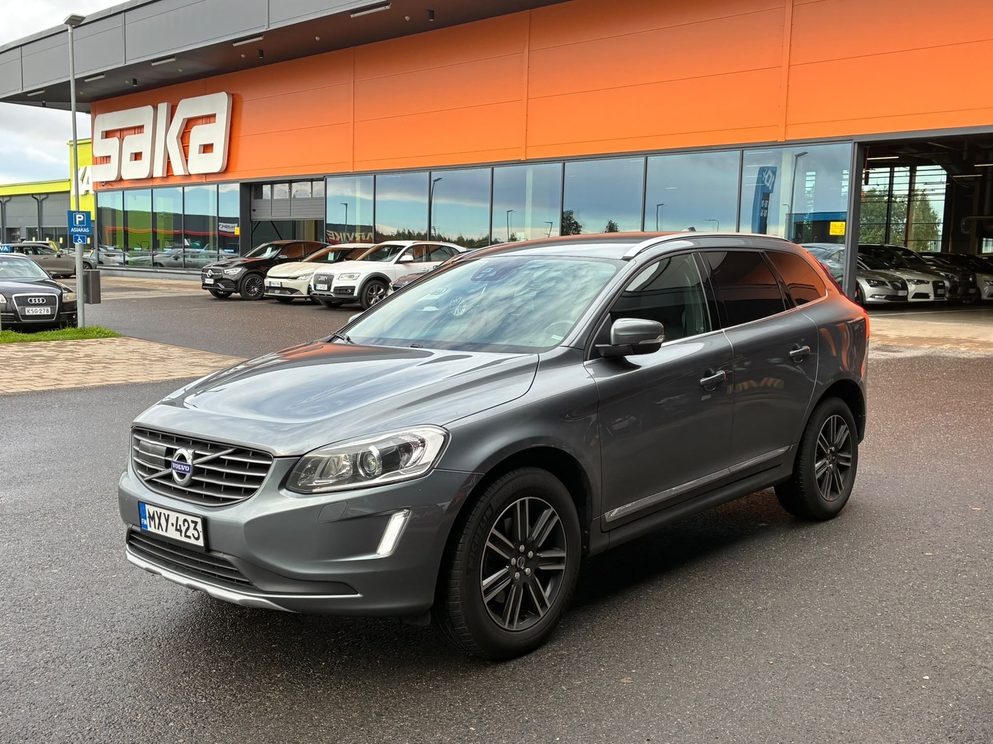VOLVO XC60 2017