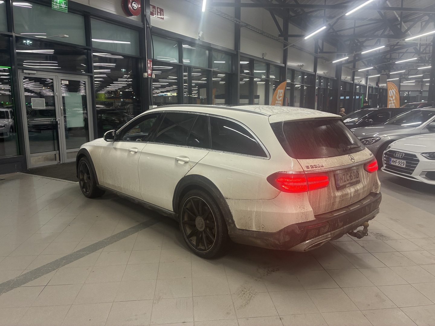 MERCEDES-BENZ E 2018