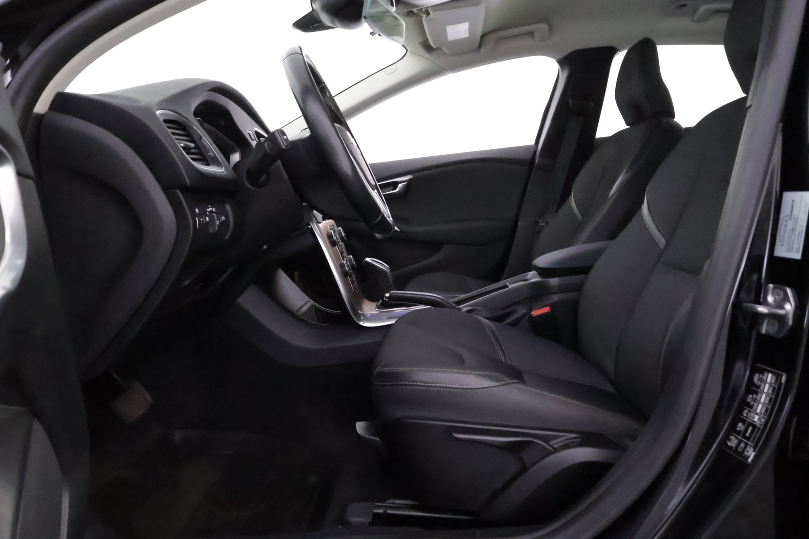 VOLVO V40 Cross Country 2016