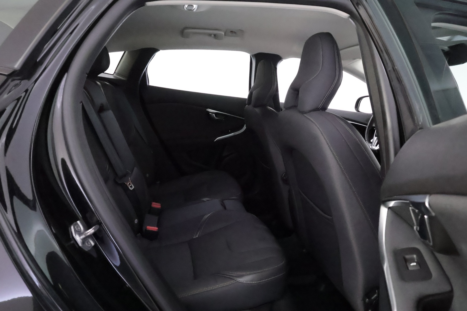 VOLVO V40 Cross Country 2016